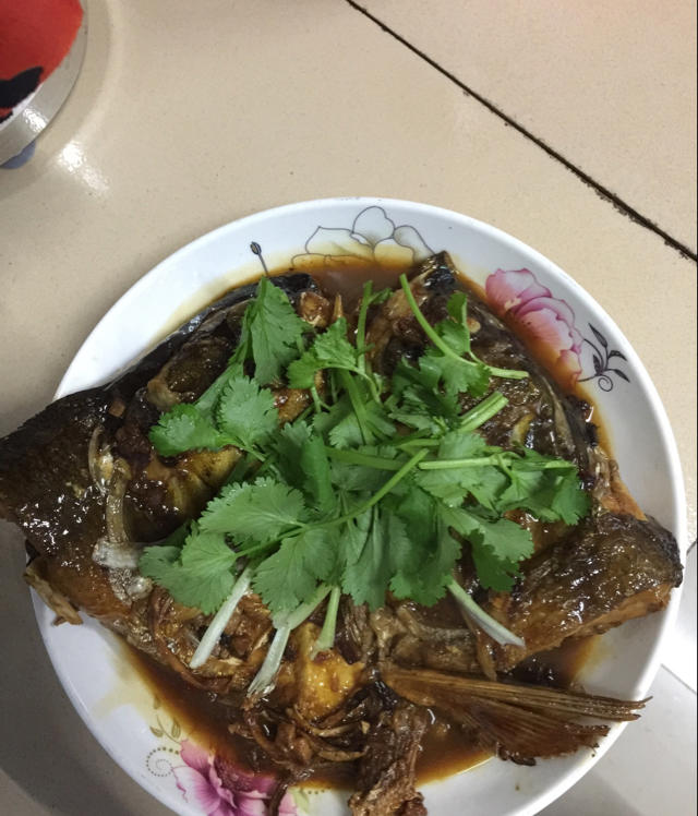 红烧鱼头