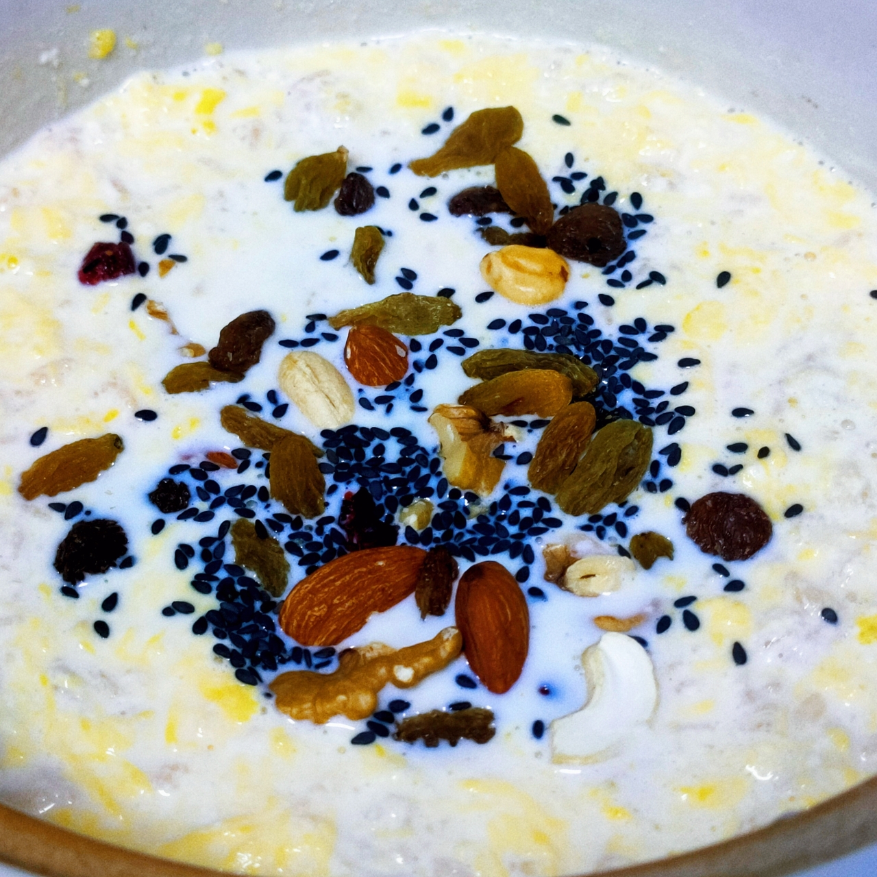 一碗热乎乎嗯牛奶鸡蛋醪糟是冬日里最佳的饮品的做法