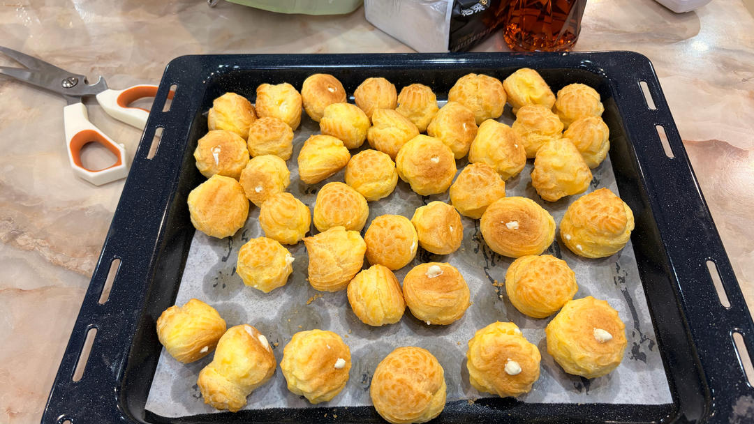 简单易成功的奶油小泡芙做法