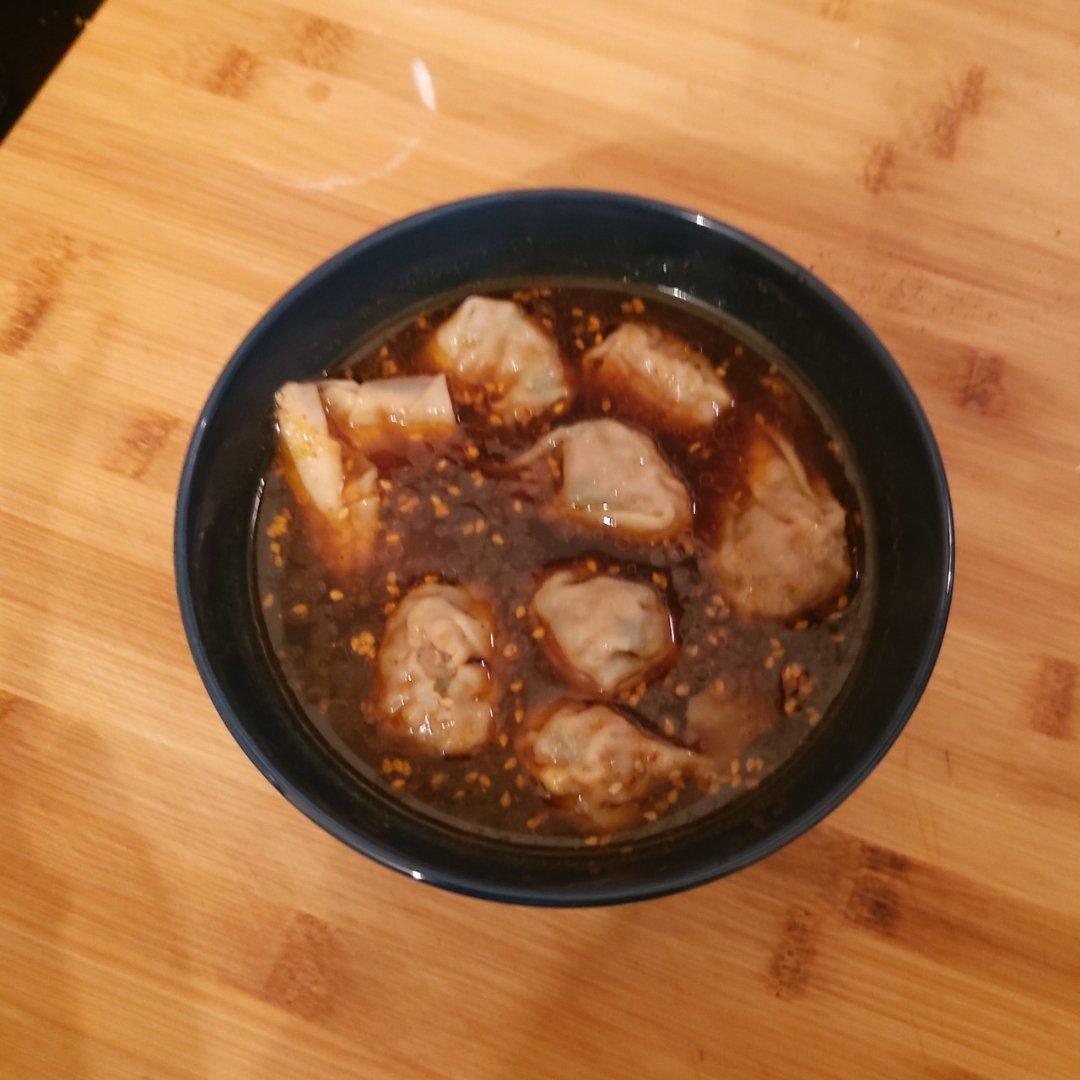 酸汤水饺