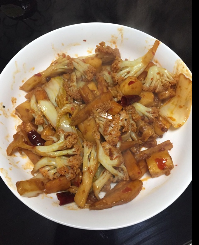 很“浪费”米饭的家常菜之一-------干锅菜花
