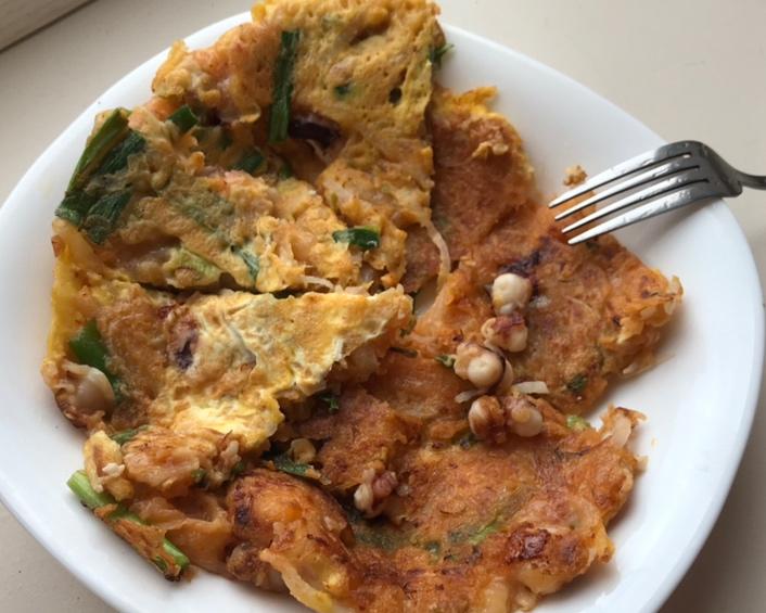 鲜味十足的韭菜泡菜海鲜饼