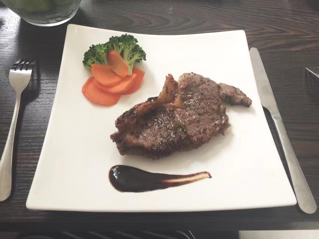 黑椒牛排