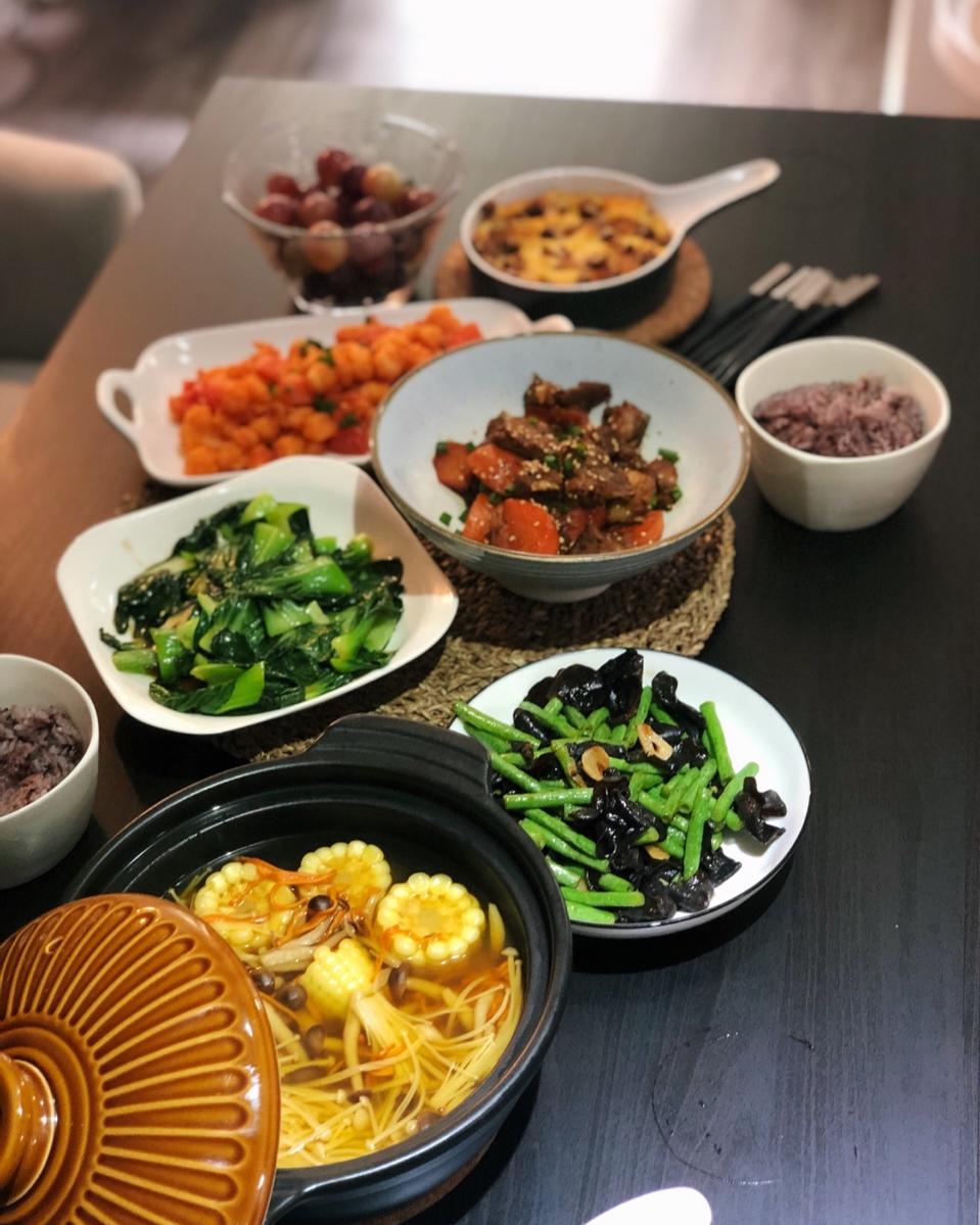 鲜掉眉毛的菌菇豆腐汤
