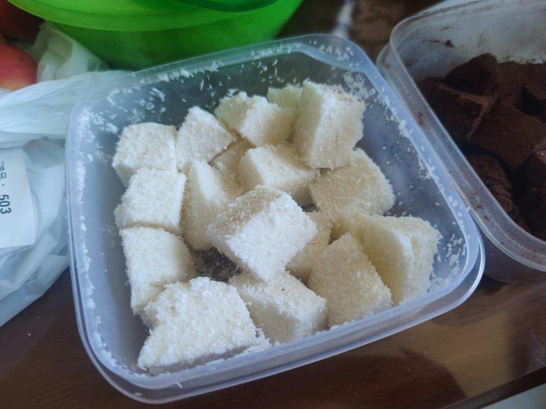 （只需4种材料)牛奶小方