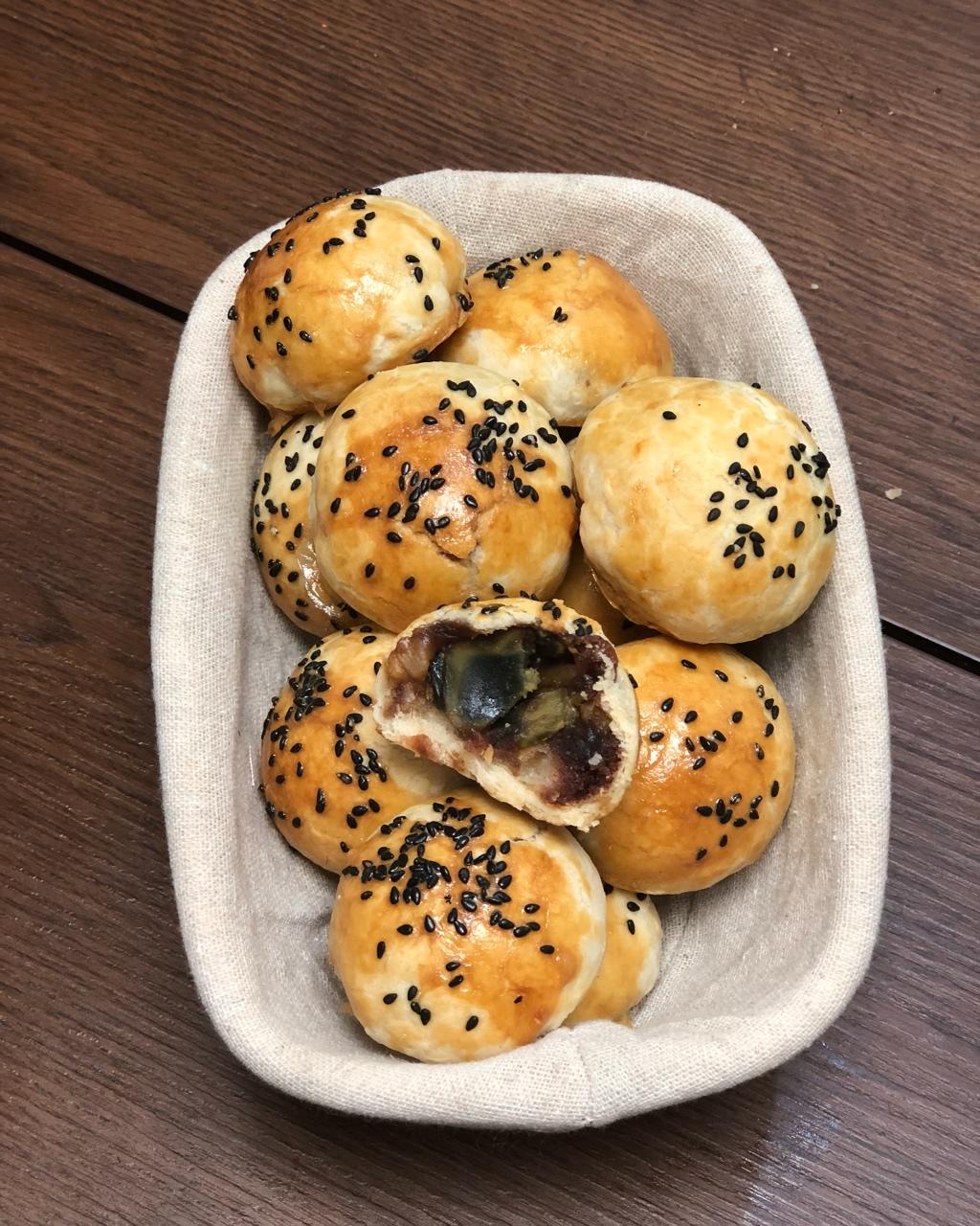 皮蛋酥