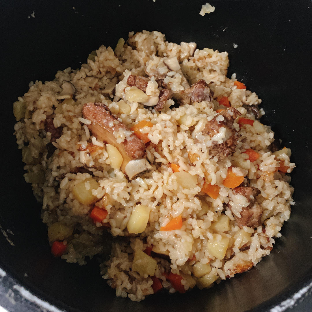 电饭锅排骨土豆焖饭