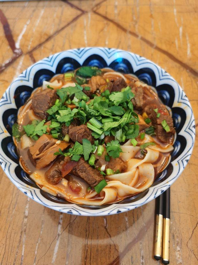 红烧牛肉面