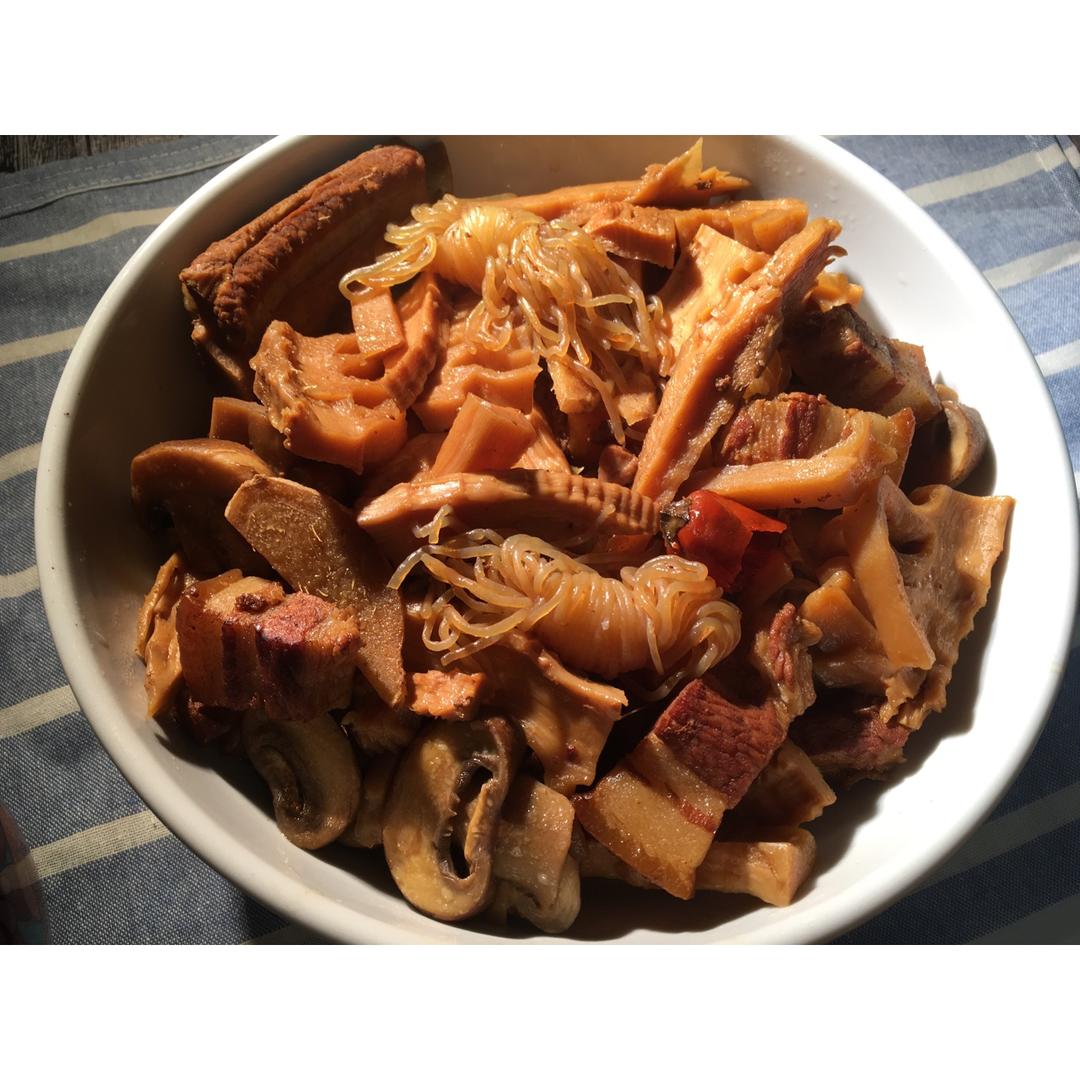 老饶家丨笋干烧肉