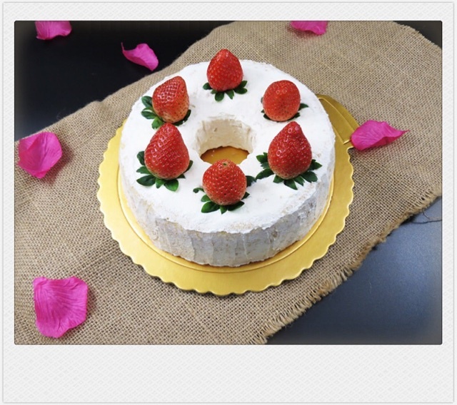 草莓戚风蛋糕