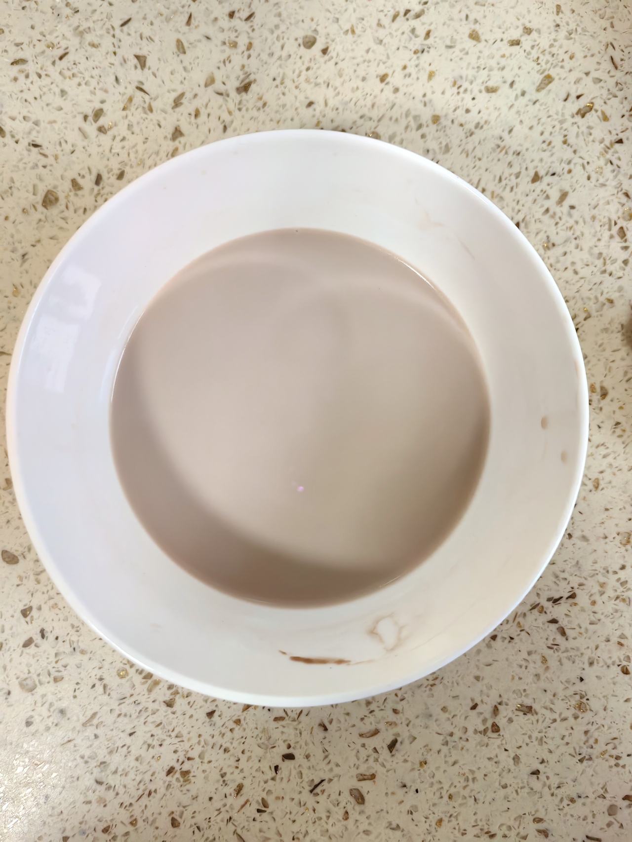 冰淇淋粉做双拼慕斯杯的做法 步骤2