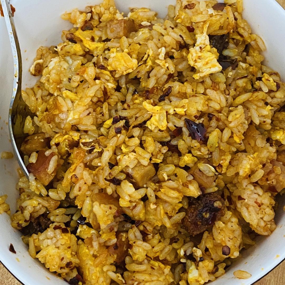 爆好吃的无敌腊肠炒饭