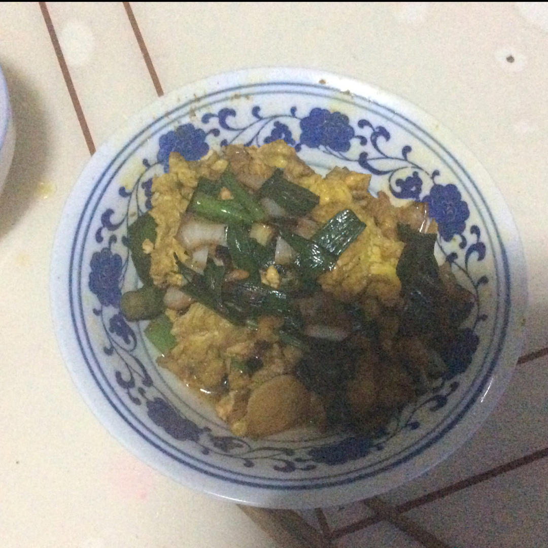 蒜苗炒鸡蛋
