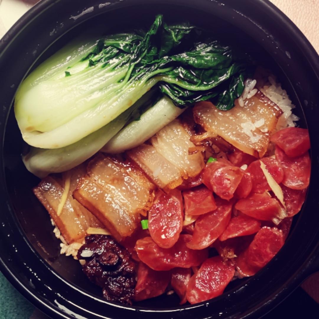 腊味煲仔饭，20分钟饭菜同出