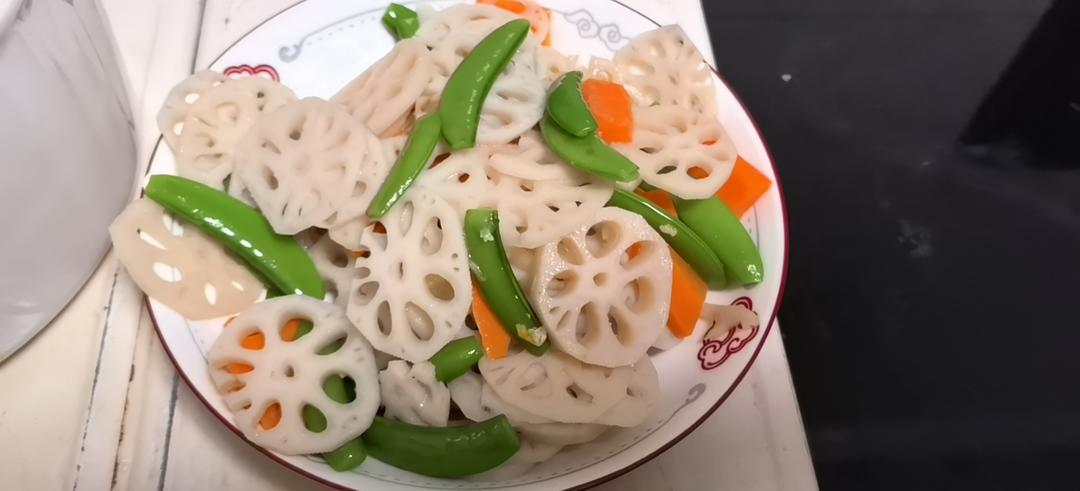 荷塘月色🌙荷兰豆炒藕片