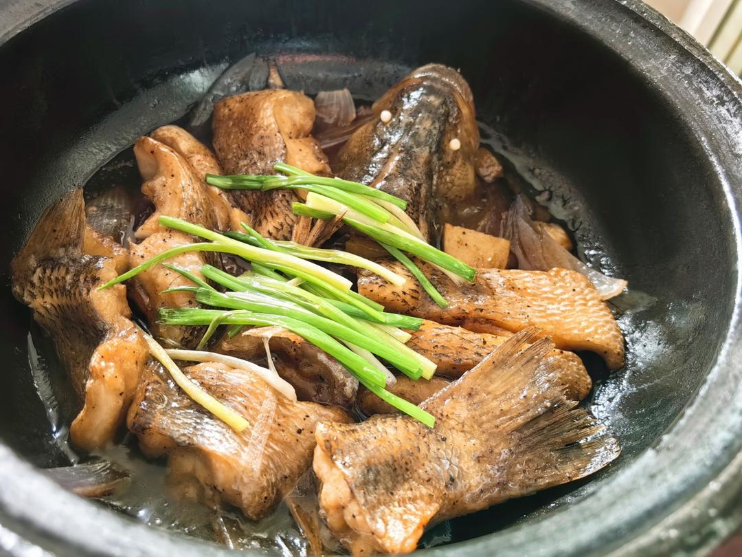 葱香焗鲈鱼