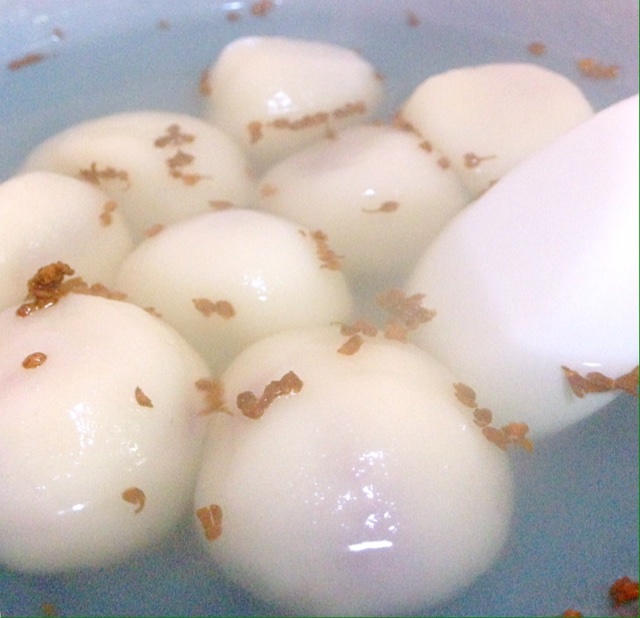 黑芝麻汤圆