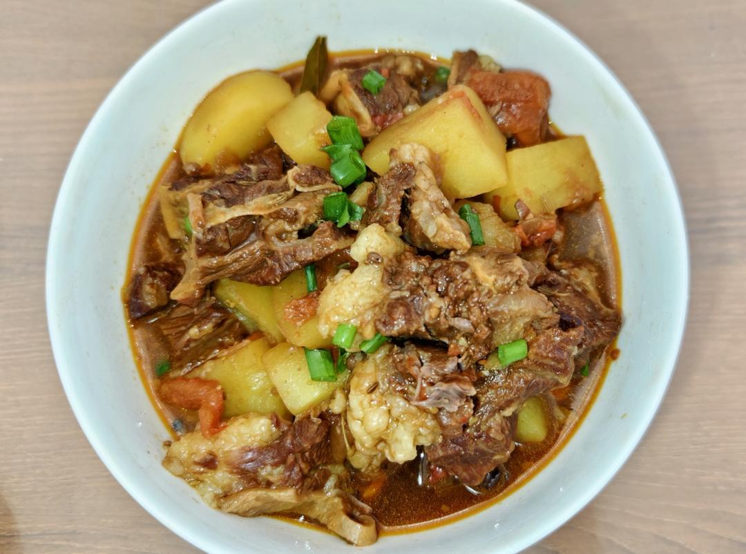 番茄土豆炖牛腩