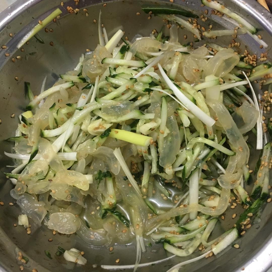 海蜇丝拌黄瓜