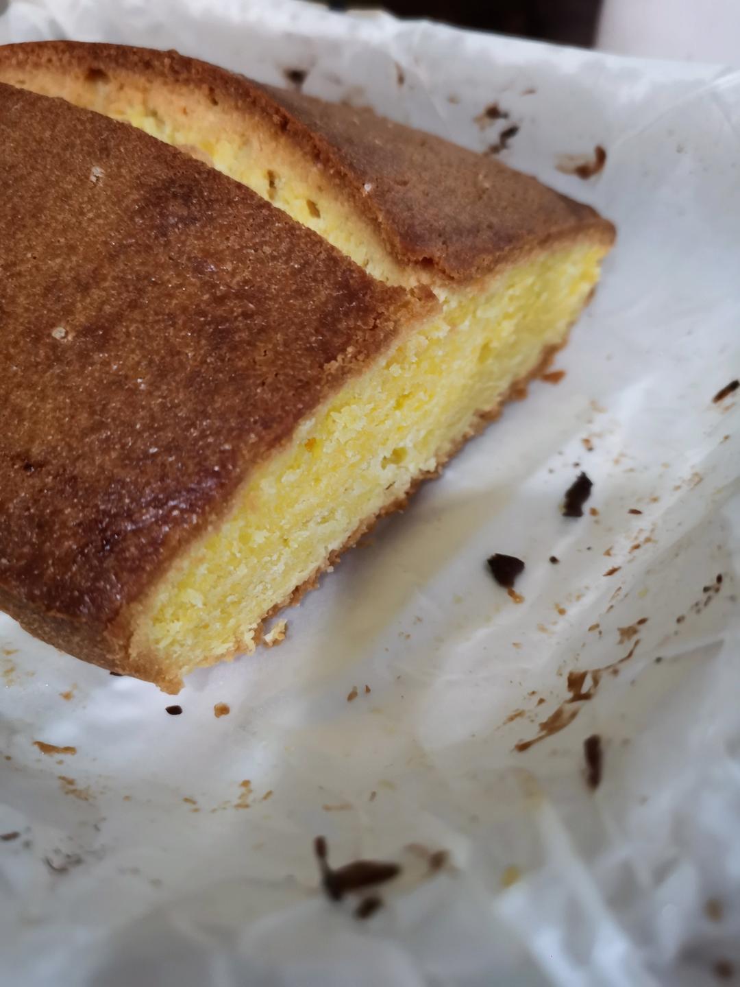 消耗黄油磅蛋糕