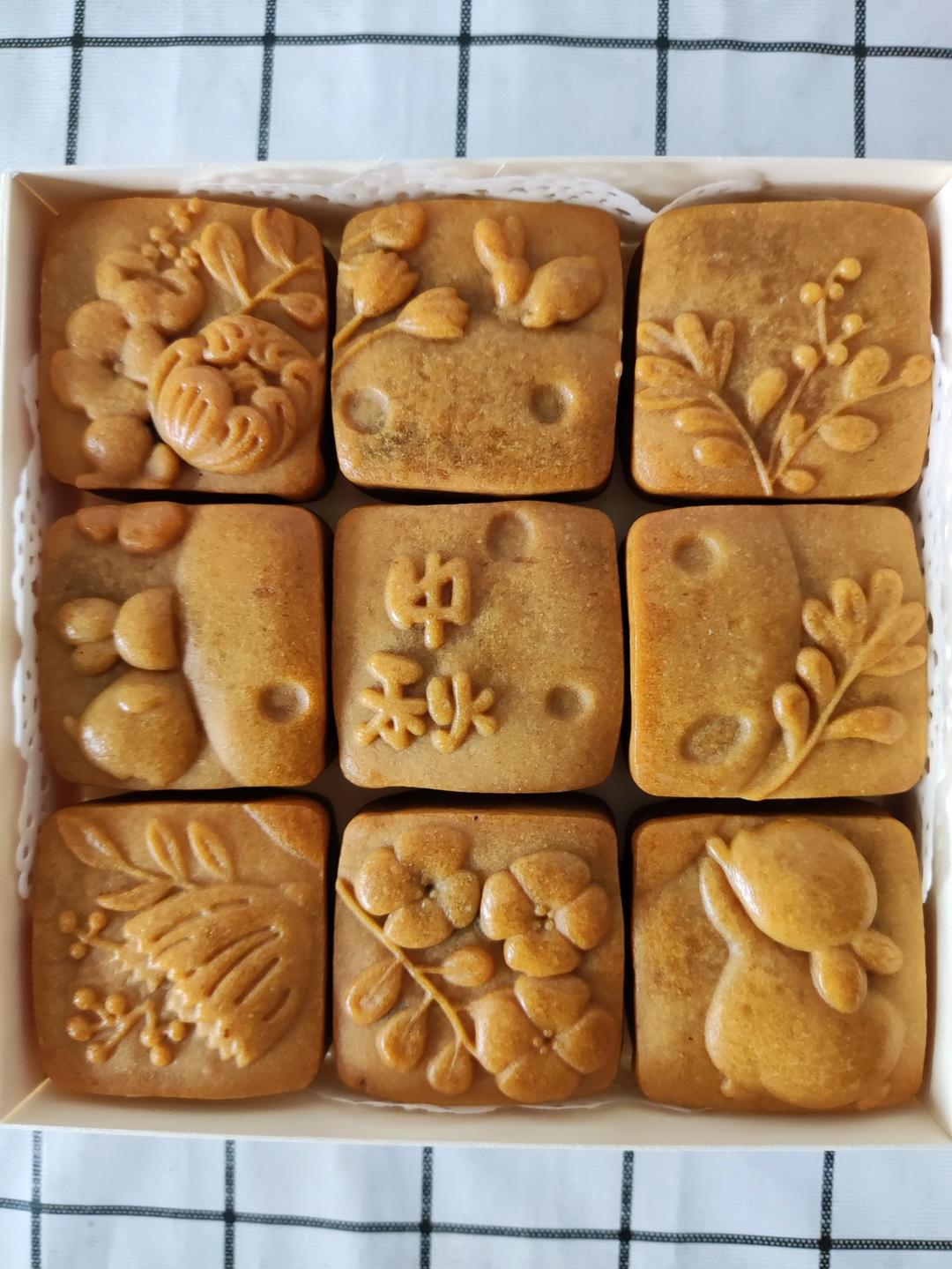 广式月饼—蛋黄莲蓉月饼