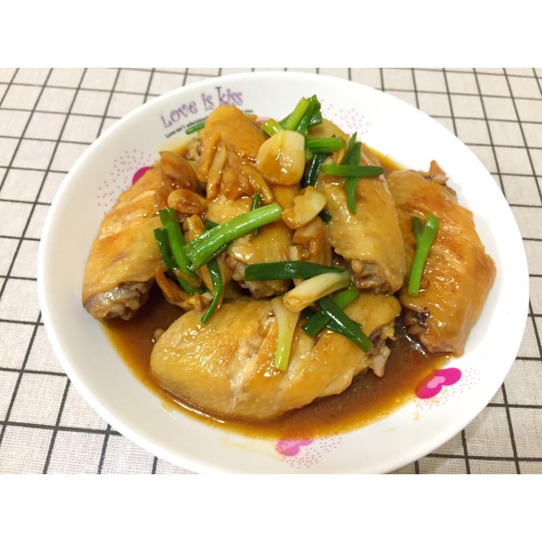 蒜香蚝油鸡翅中