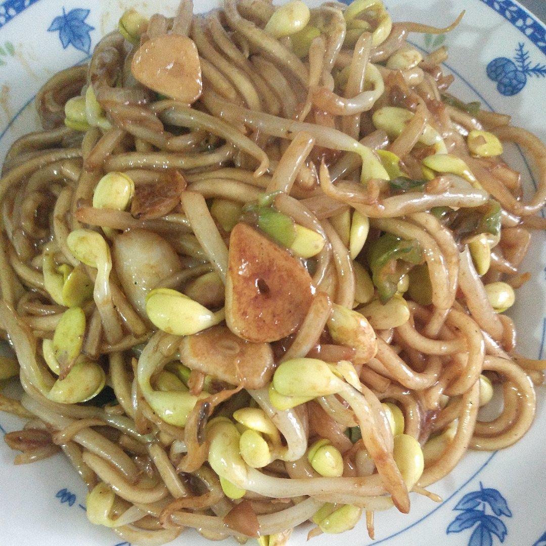黄豆芽炒粉条