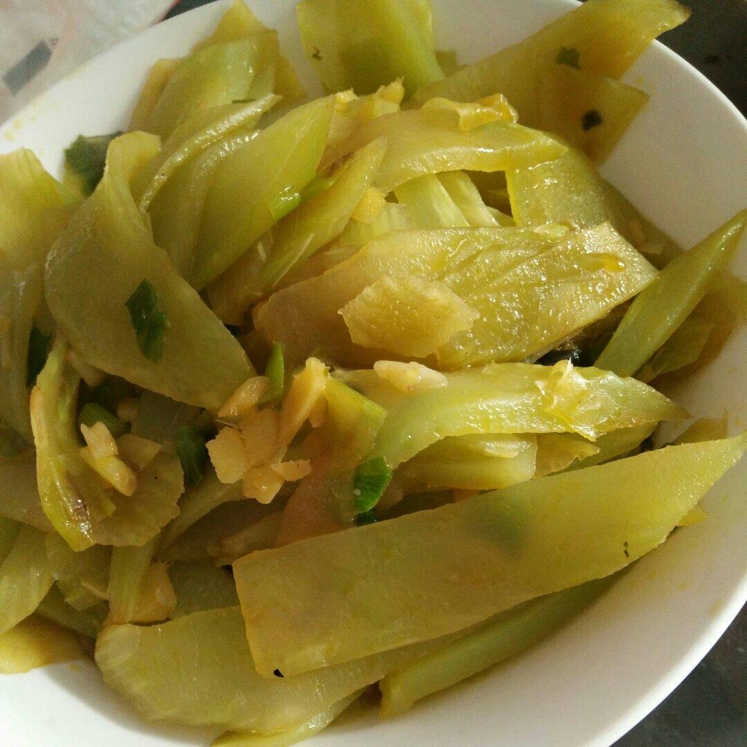 清炒莴笋