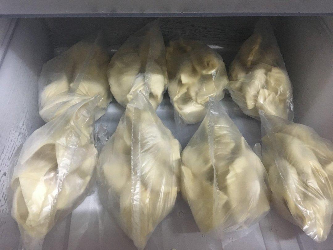 韭菜猪肉饺子(最简单最好吃又最多汁的饺子)