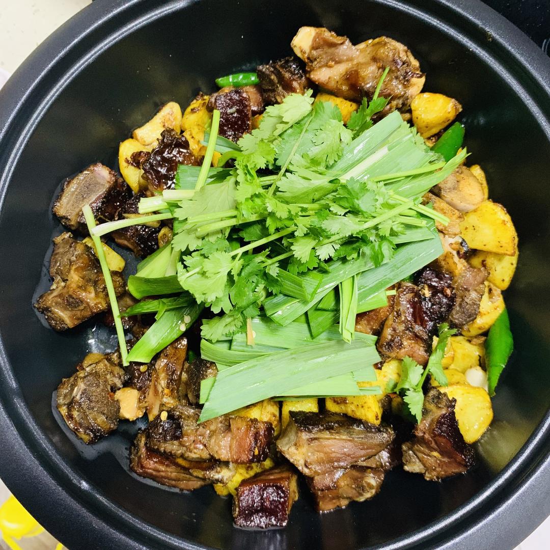 干锅腊排骨🍖土豆🥔