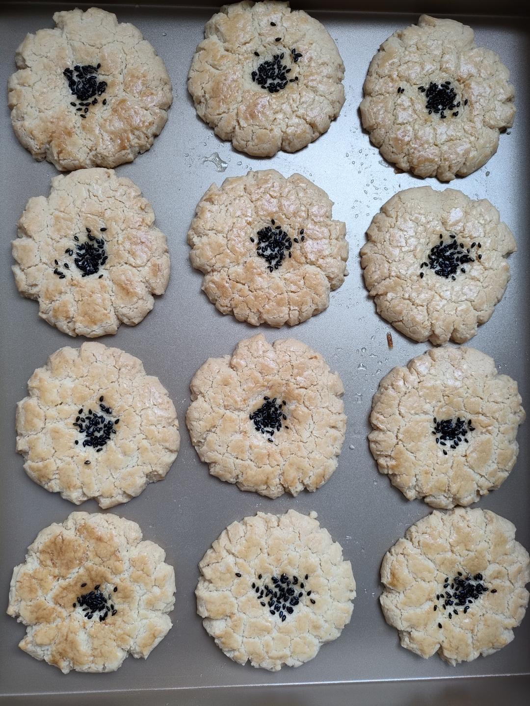 轻轻一按就碎掉的原味桃酥（不输猪油版）