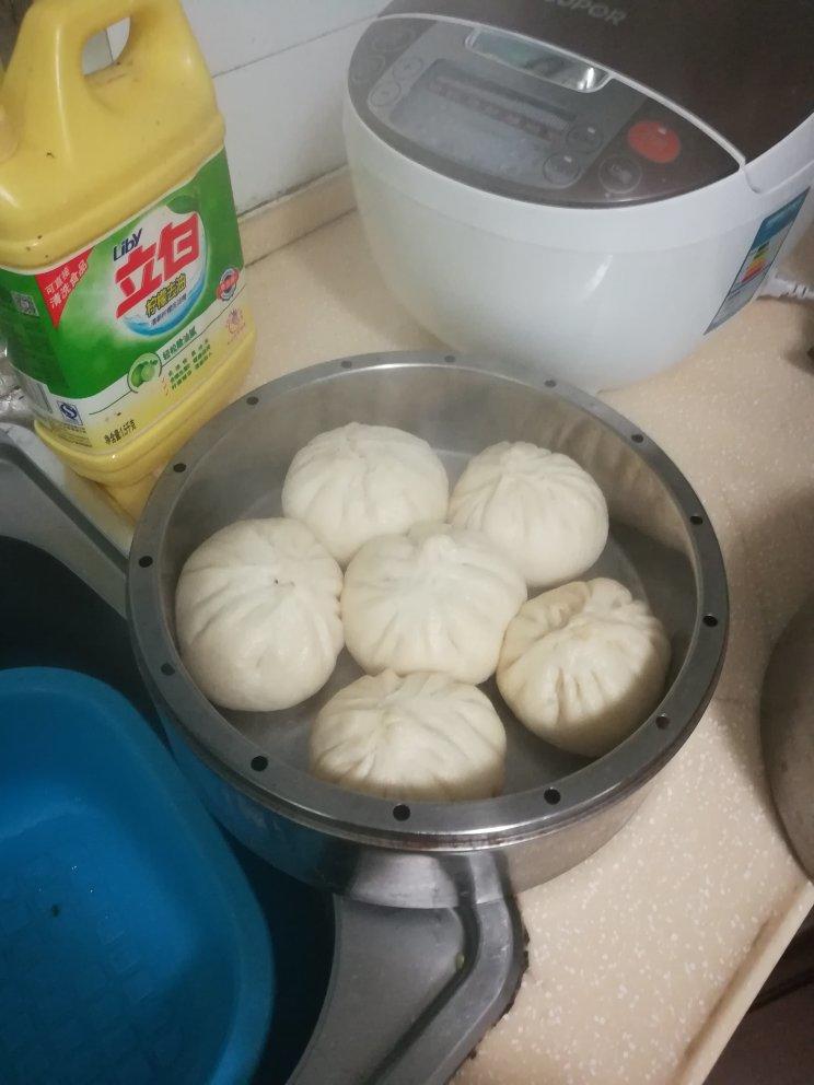 鲜肉包子