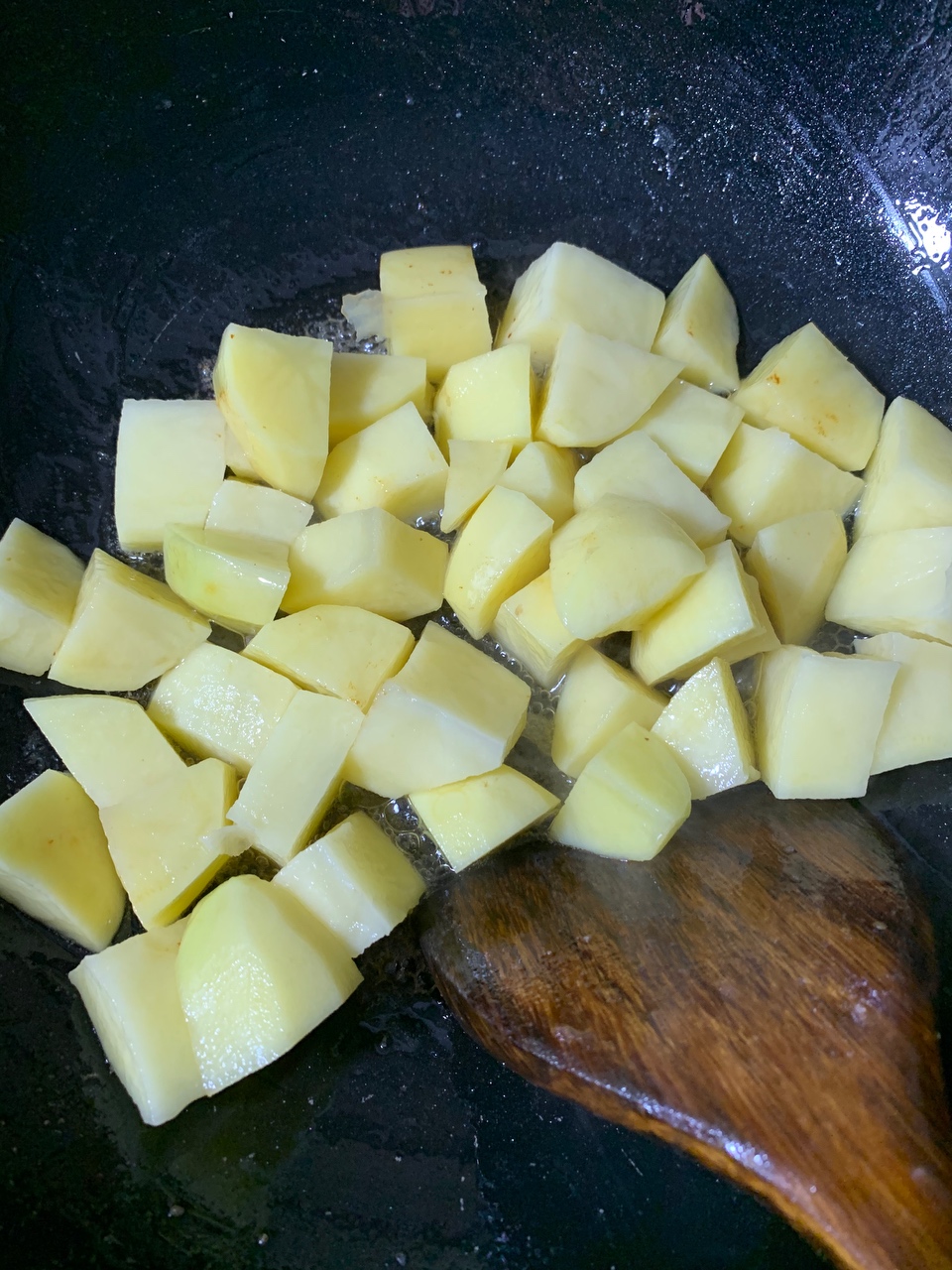 红烧土豆的做法 步骤6