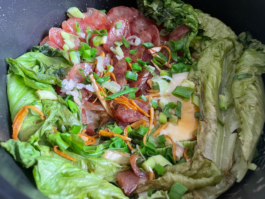 广式腊味煲仔饭（腊肠电饭锅版）