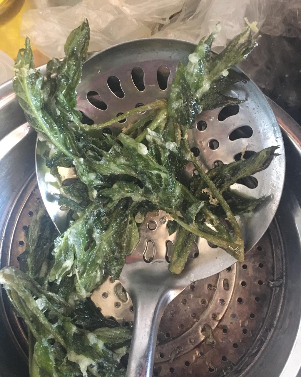 炸香椿鱼