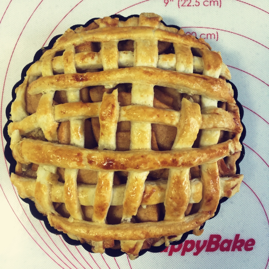 哈哈豆0929做的传统的苹果派traditionalapplepie