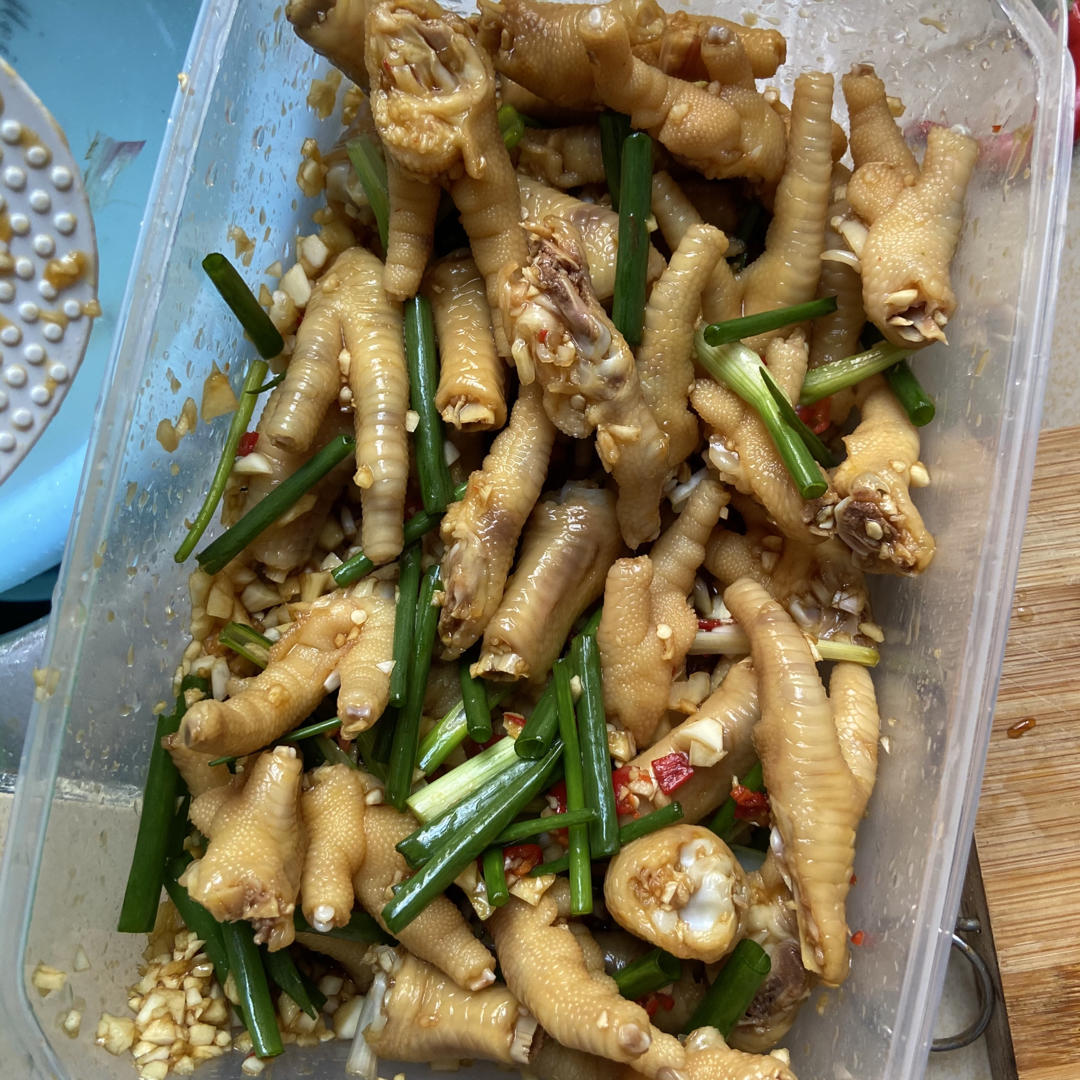 好吃到舔手指的蒜蓉鸡爪