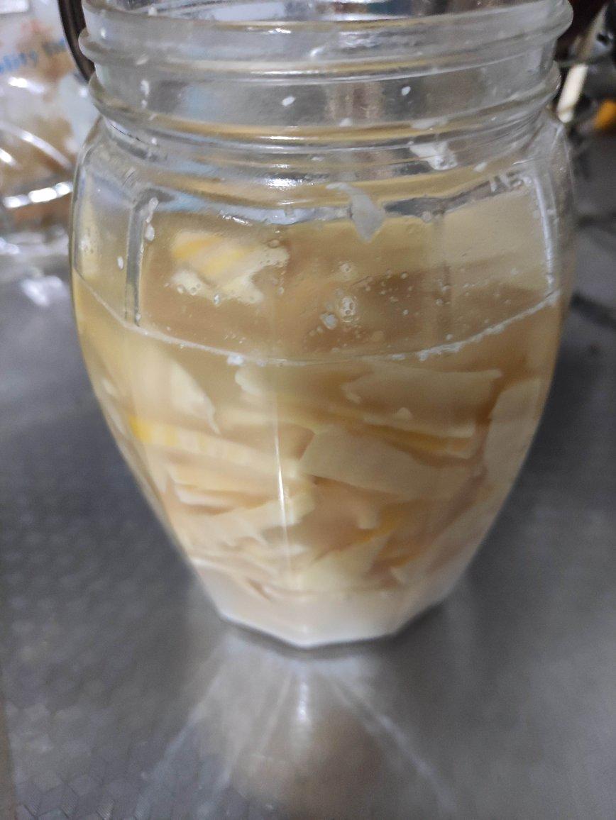 超级简单的腌酸笋