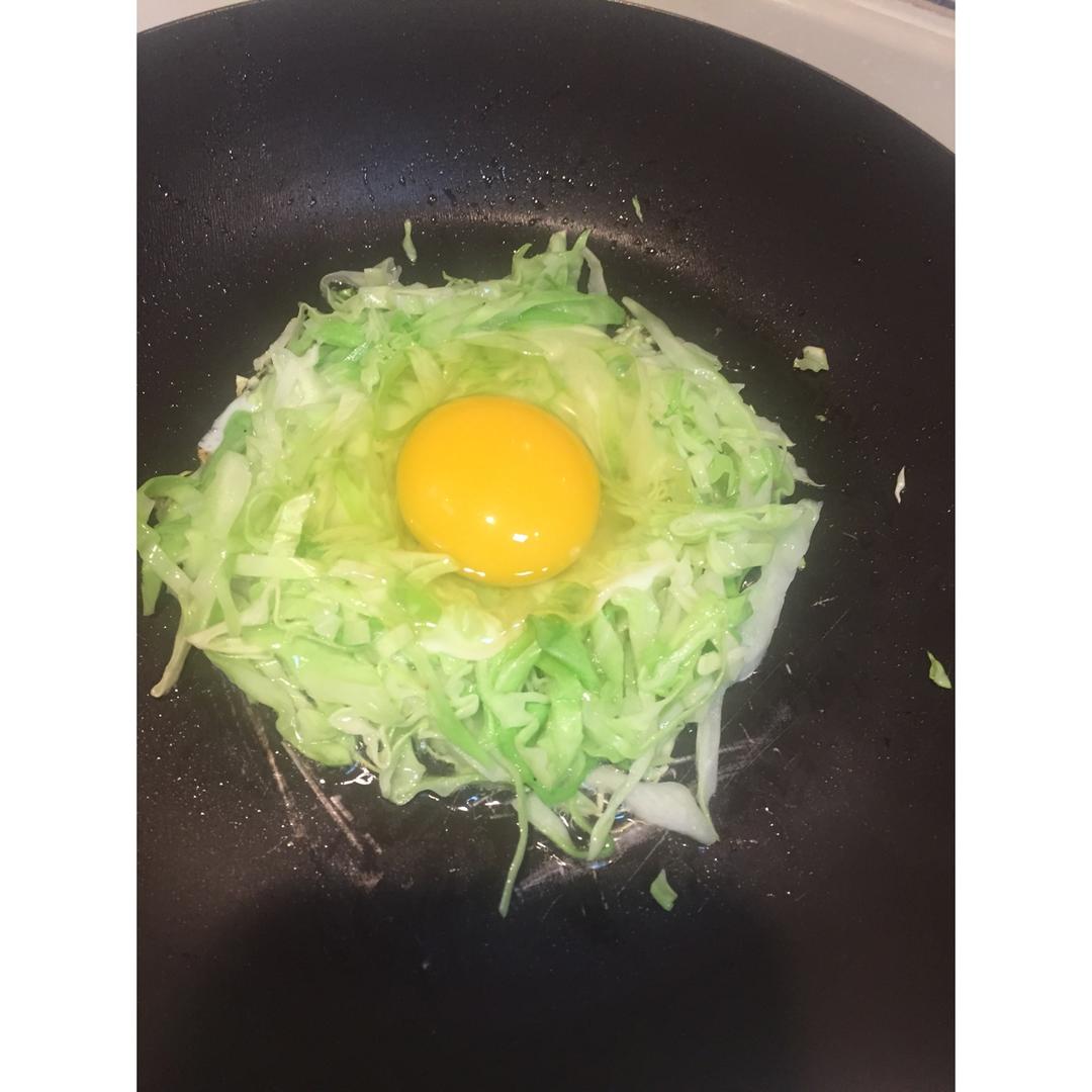 快手早餐料理-卷心菜烘蛋