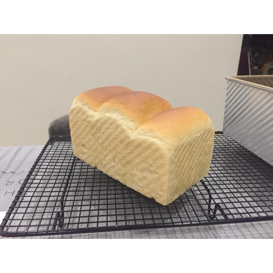 【免揉一次发酵】无黄油全麦吐司（面包）