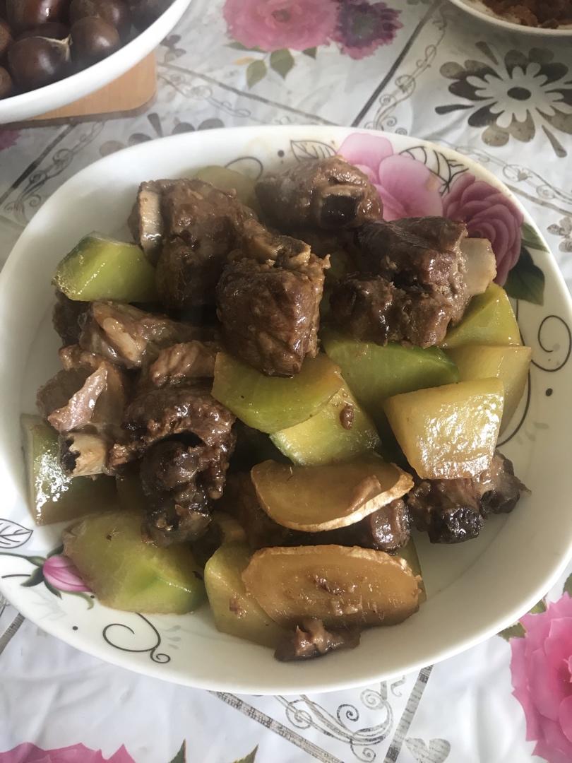 萝卜红烧排骨