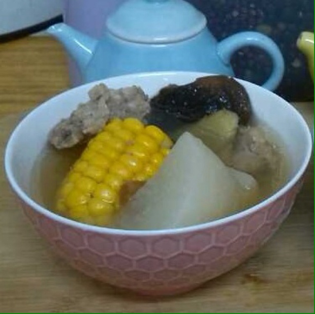 排骨玉米汤