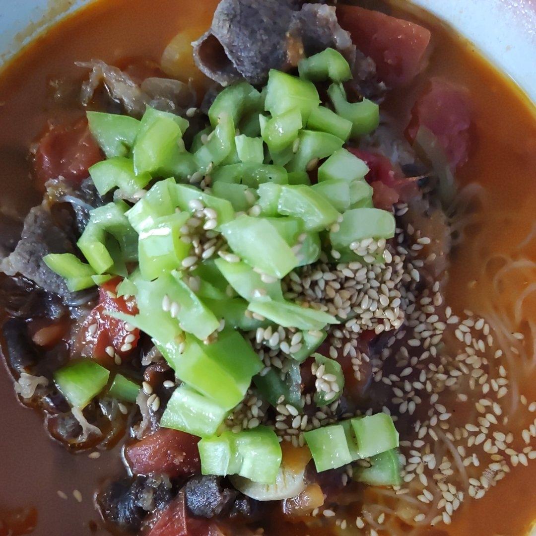 酸汤肥牛（超简单）