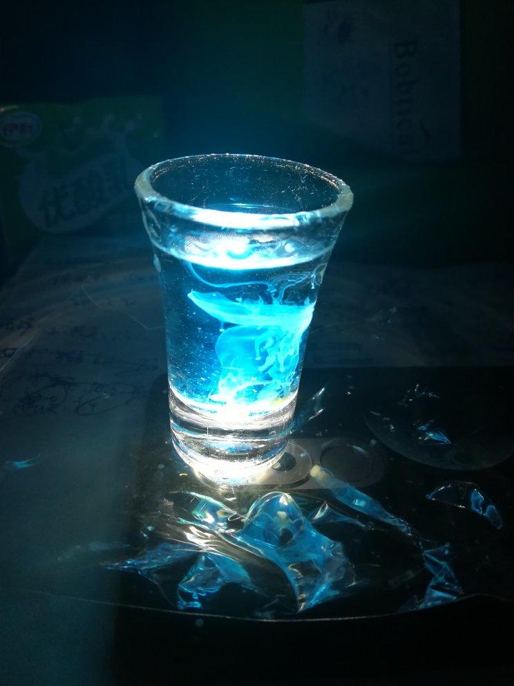 夕夏夜月做的鸡尾酒水母