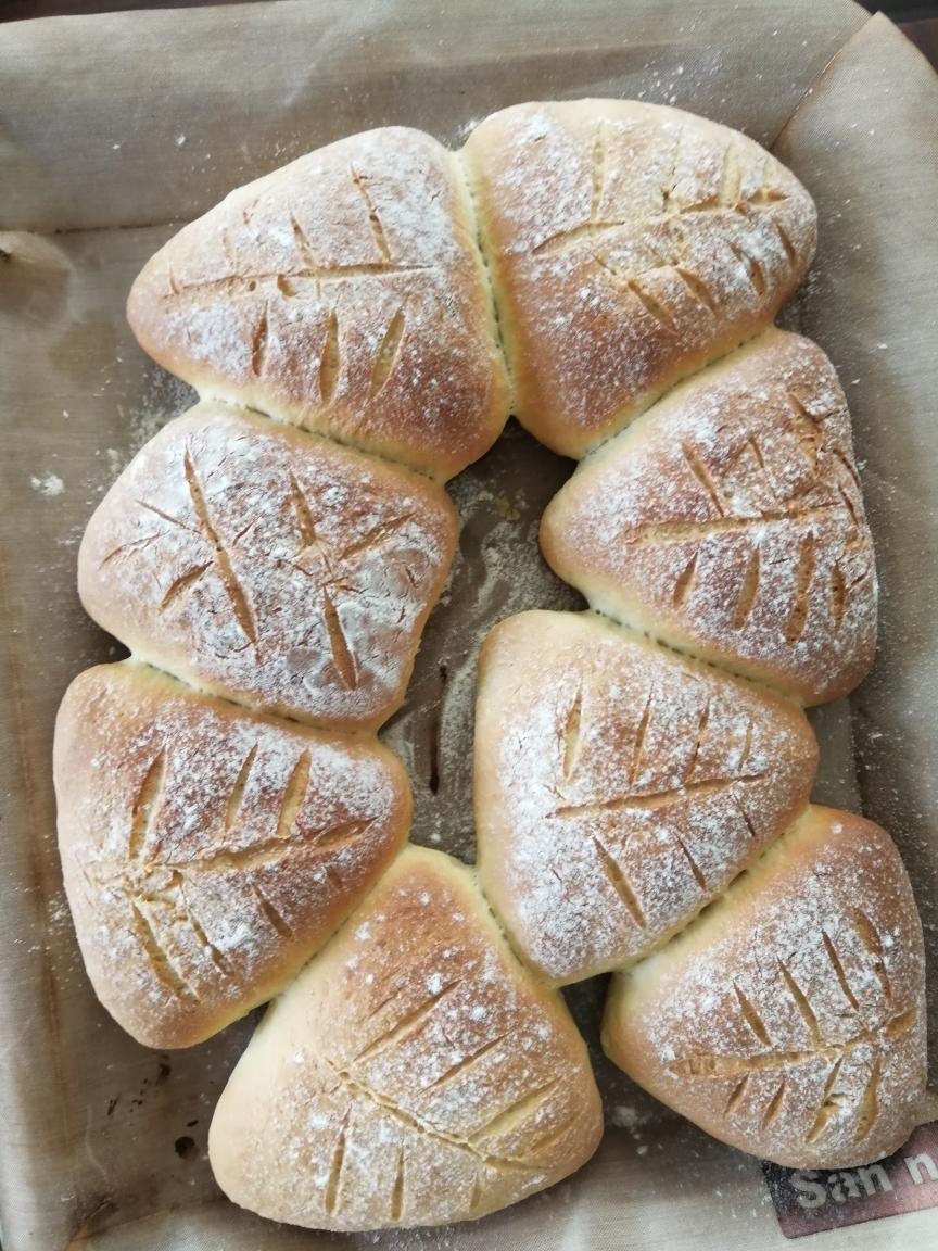 蔓越莓乳酪夹心软欧面包，树叶造型烘烤不爆底，超软面包加翻倍乳酪夹心