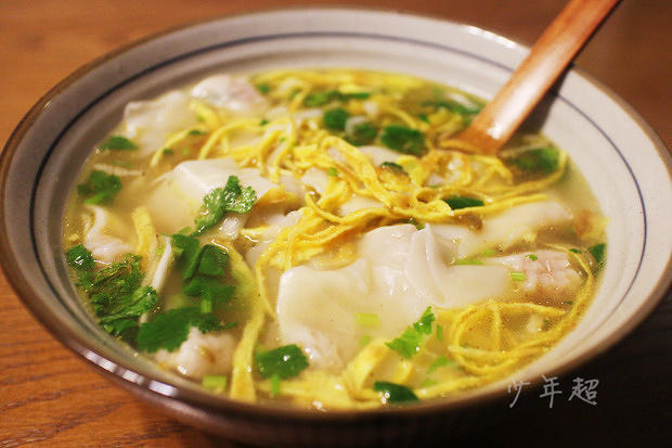 鸡汤馄饨（附鸡汤做法）的做法