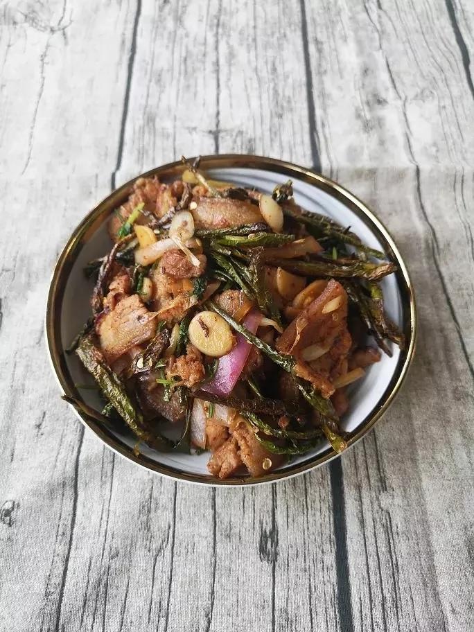 韩式干辣椒炒牛肉