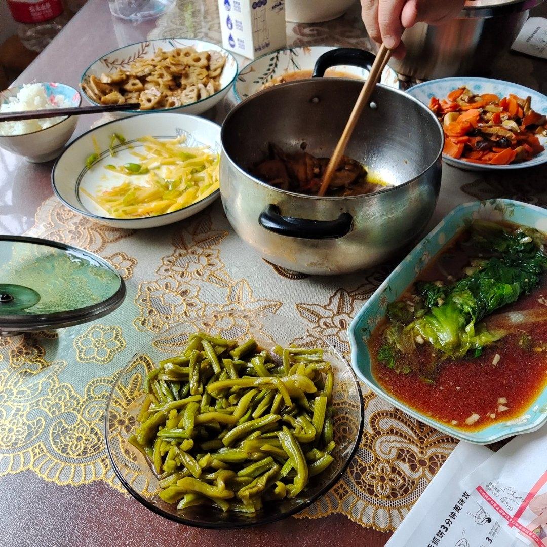 凉拌贡菜