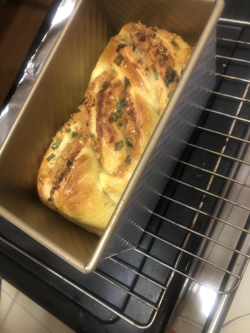 香葱肉松手撕吐司
