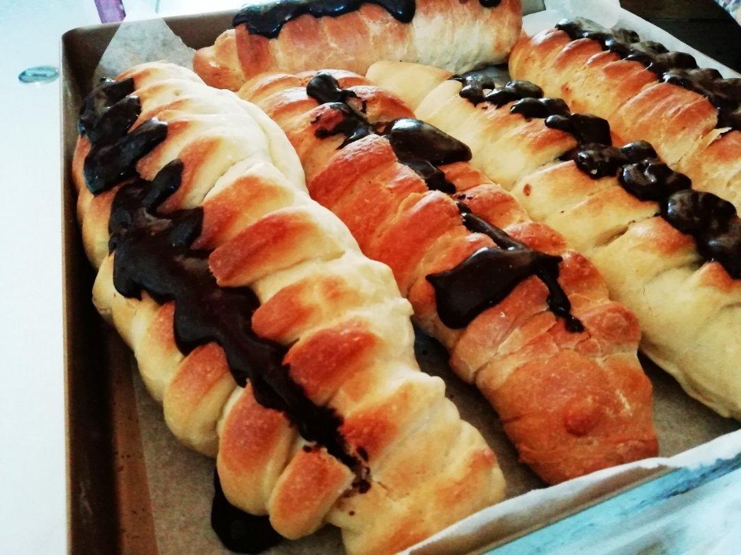 巧克力卡士达面包